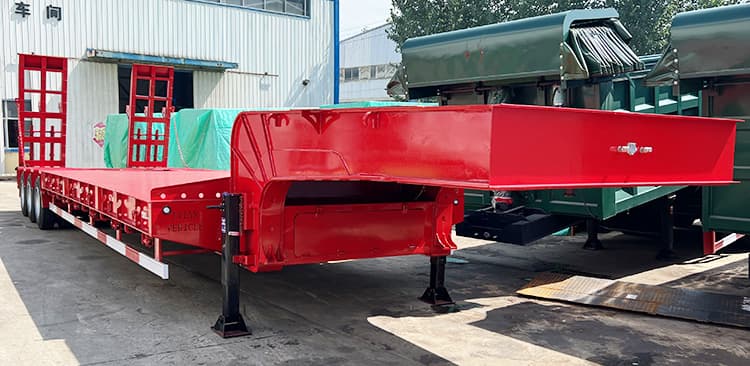 3 Line 6 Axle Tractor Low Loader Trailer for Sale in Tanzania