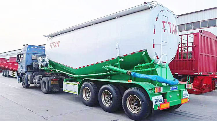 3 Axle 50 Ton Bulker Powder Tanker Trailer for Sale in Ghana