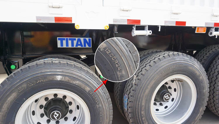 Tri Axle 50 Ton Livestock Trailer Price for Sale Near Me