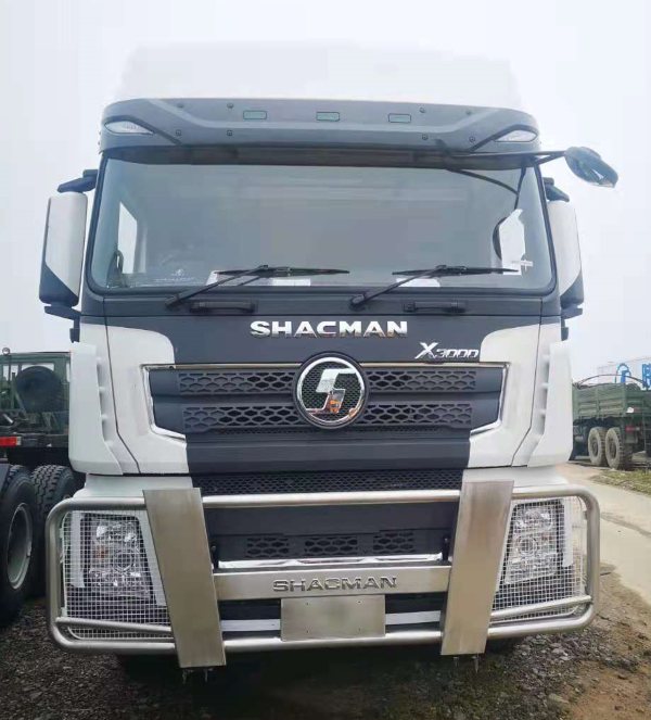 Shacman X3000 Head of the Truck