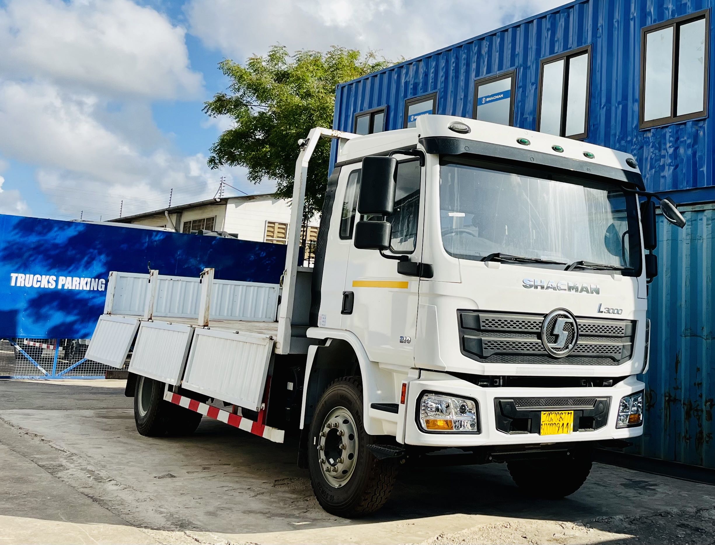 New Shacman L3000 Lorry Truck